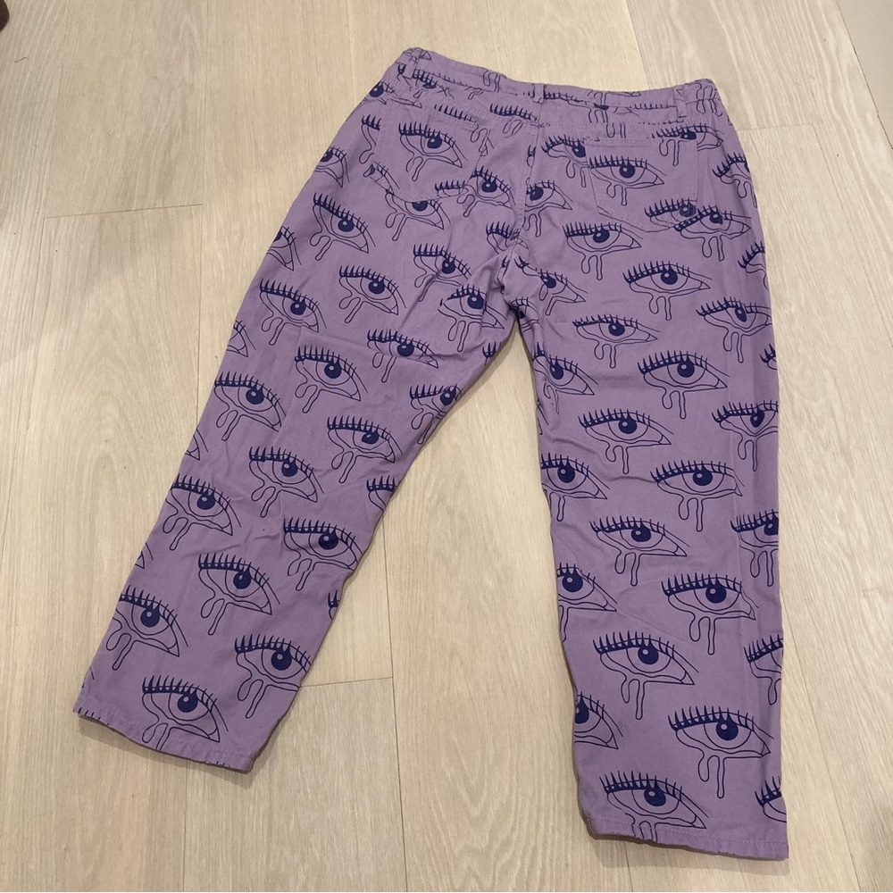SHEIN | Curve Eye Graphic Jeans - Picture 7 of 10